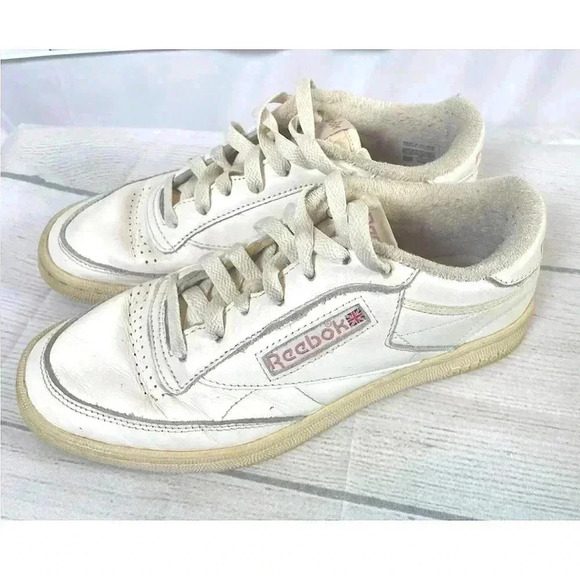 MENS 6.5 Woman’s 8 REEBOK CLUB C 85 'CHALK PAPERWHITE' PINK LEATHER LOW - Picture 1 of 15